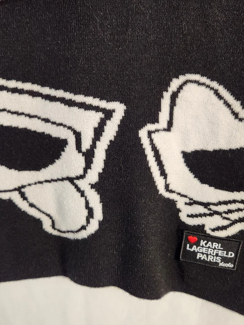 Karl Lagerfeld black white